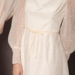 Abito da sposa Hanna Pois con maniche in tulle plumetis, scollo quadrato e gonna ampia, stile romantico e retrò