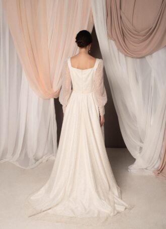Abito da sposa Hanna Pois con maniche in tulle plumetis, scollo quadrato e gonna ampia, stile romantico e retrò